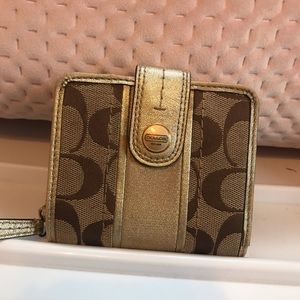 Authentic Coach Zip Wallet